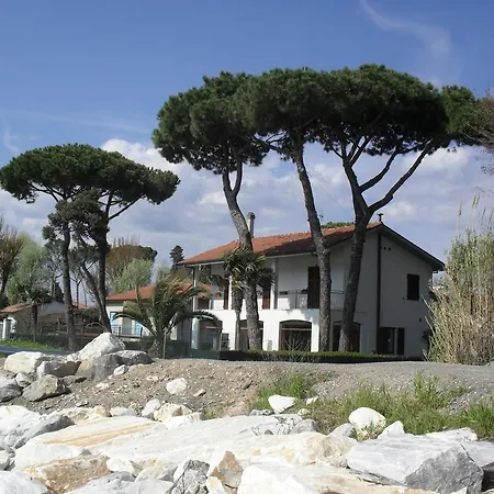 Aparthotel Pax Fiumaretta di Ameglia